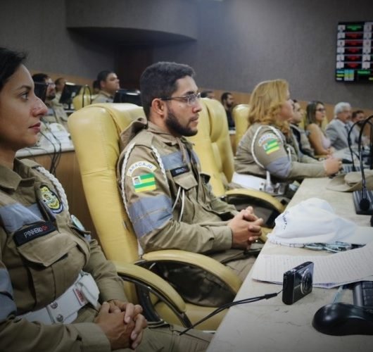 Agentes de trânsito são homenageados na Câmara de Aracaju