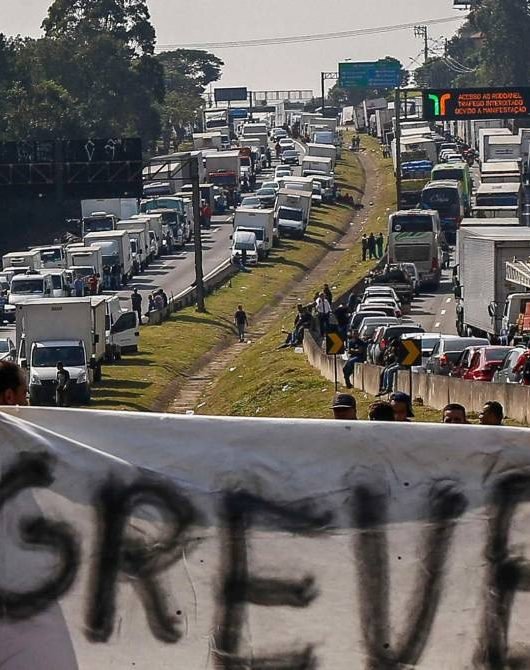 “Greve dos caminhoneiros expõe a força de mobilização do brasileiro”, afirma Fábio